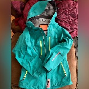 Trew Womens Ski Jacket Size, Size S In Teal Color.